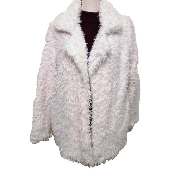 Thread and Supply Fluffy Cream Jacket Coat with Pockets Size M Boho - Picture 2 of 11